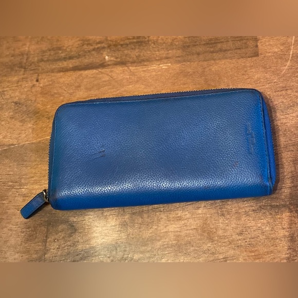 💥Michael Kors Pebbled Leather Zip Around Wallet💥 - Picture 2 of 12